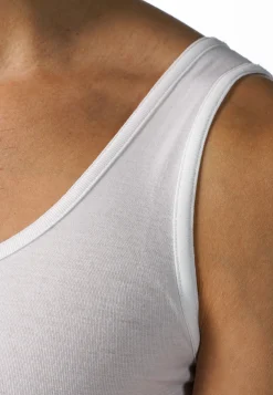 Athletic-Shirt