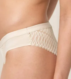 Aura Spotlight Brazilian Slip