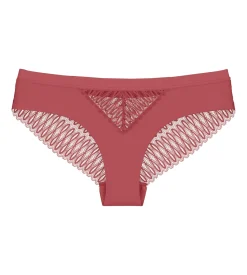 Aura Spotlight T Brazilian Slip