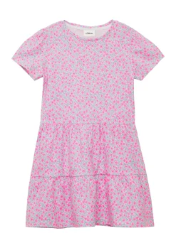 Ausgestelltes Stufenkleid mit Puffärmeln