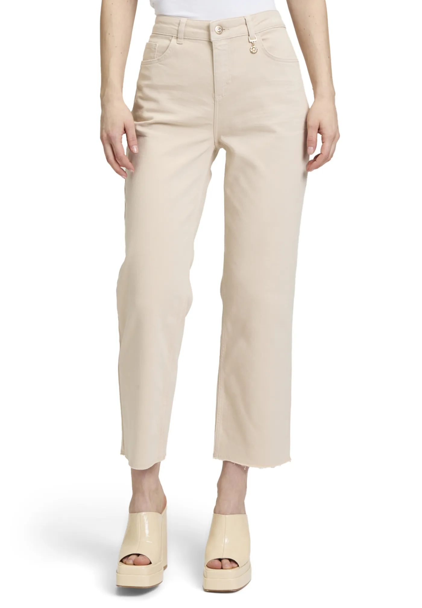 Basic Jeans