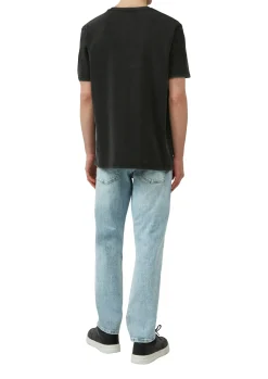 Basic T-Shirt