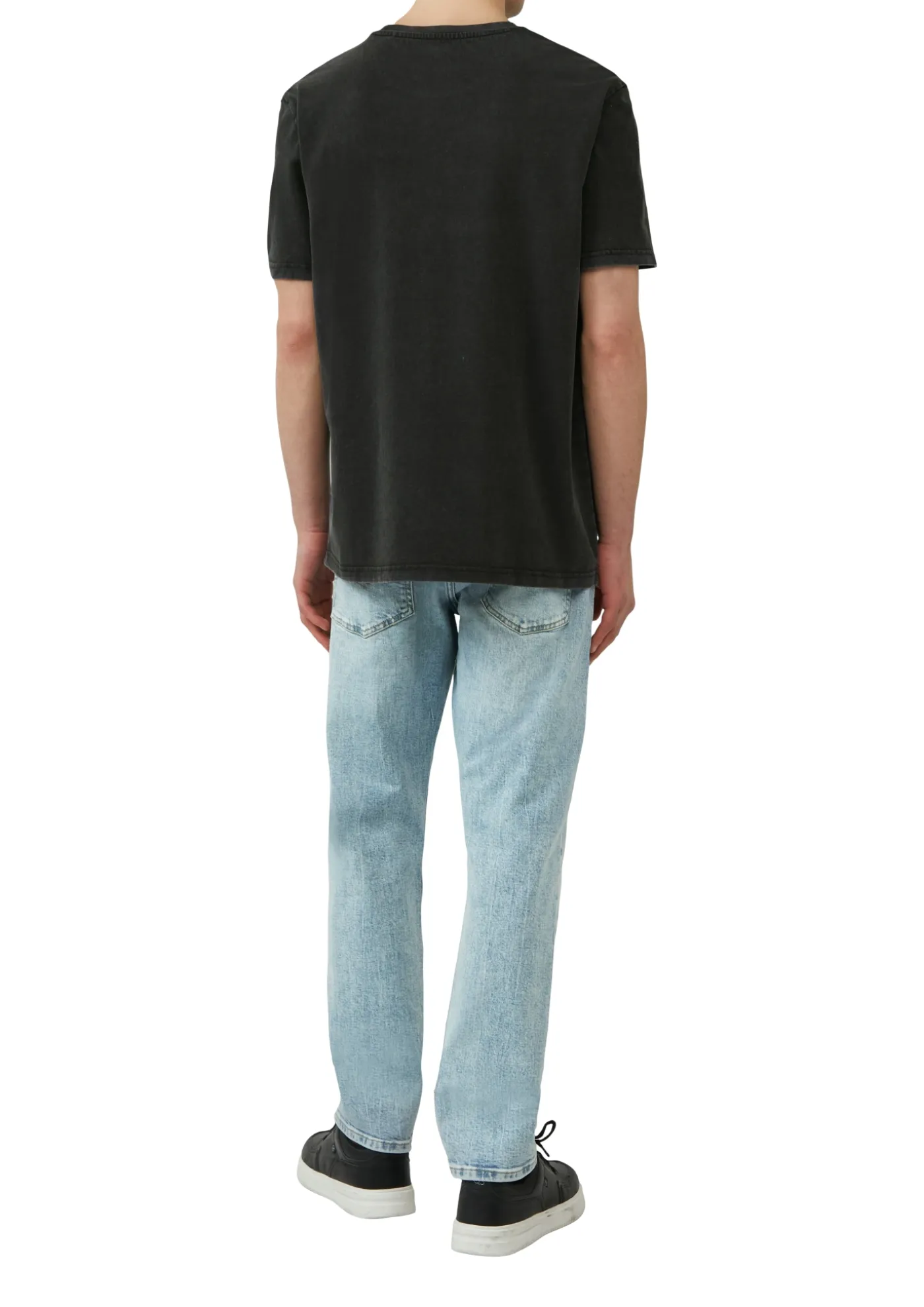 Basic T-Shirt