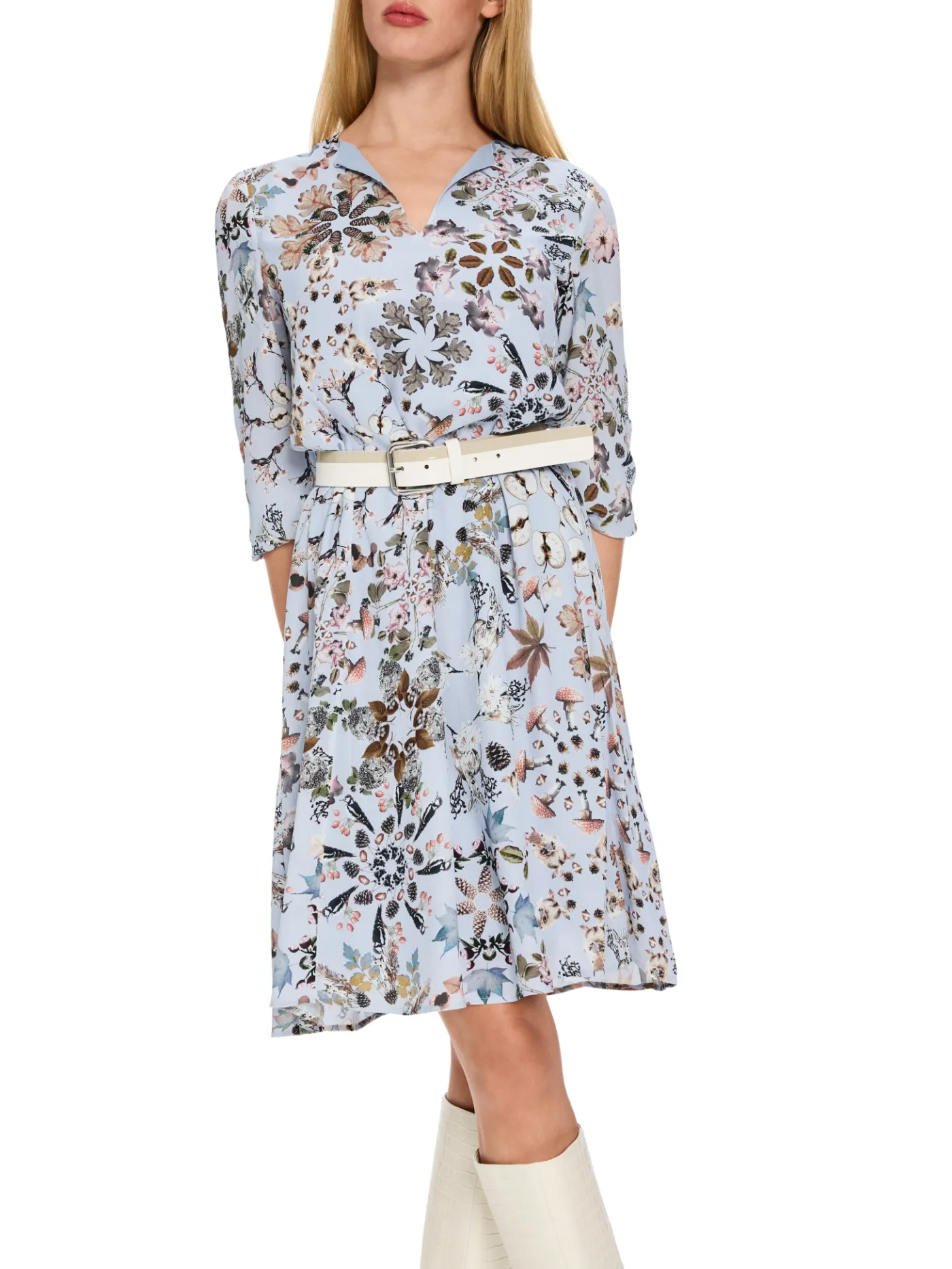 Bedrucktes Kleid aus Viskose-Crêpe
