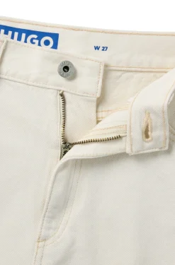 Ecrufarbene Denim-Shorts mit unversäuberten Säumen