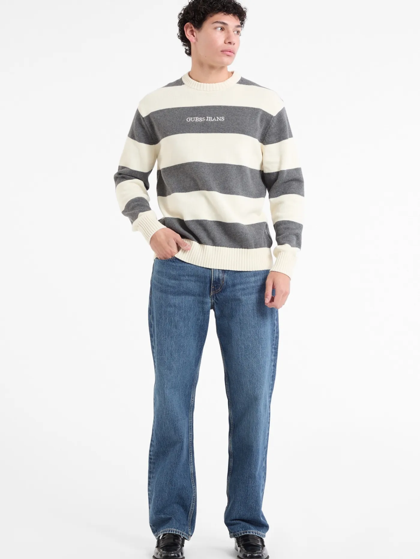 Gestreifter Pullover