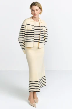 Gestreifte Strickjacke