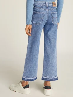 Girlfriend Straight Jeans mit unvernähtem Saum