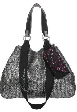 Izzy Shopper