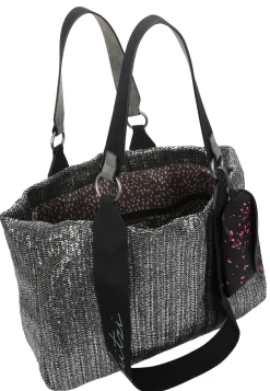 Izzy Shopper