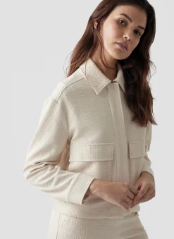 Jacke mit aufgesetzten Taschen und Hemdkragen