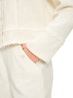 Jacke mit Nahtdetails