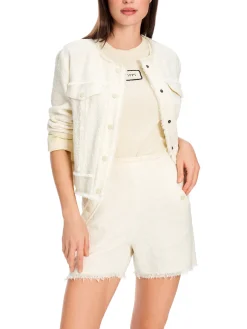 Jacke mit Nahtdetails