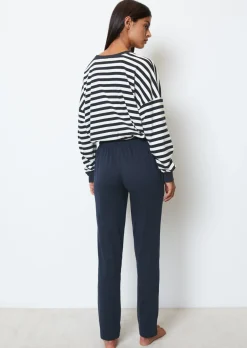 LOUNGE-PYJAMA-SET