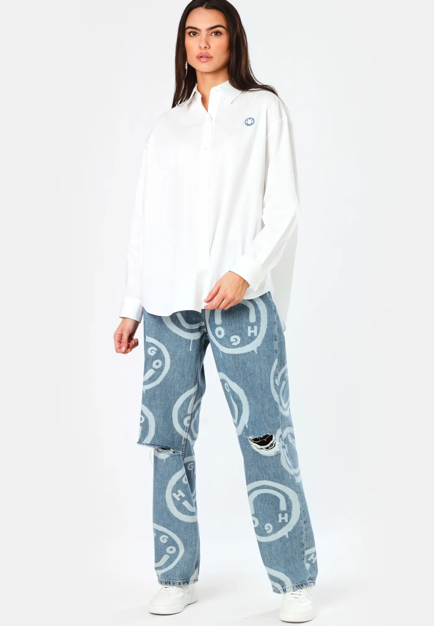 Oversized Bluse mit Logos im Graffiti-Stil