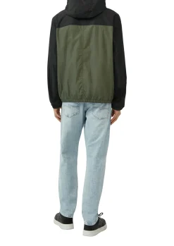Packable Windbreaker mit Kapuze