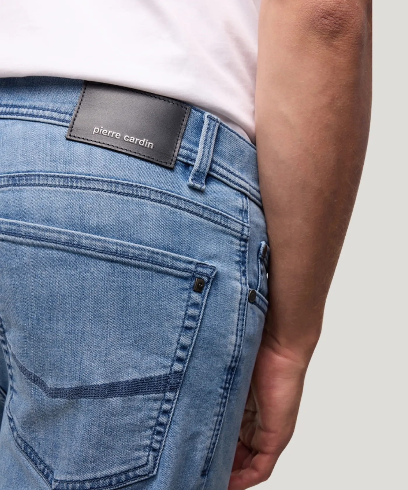 5-Pocket Jeans- Bermuda