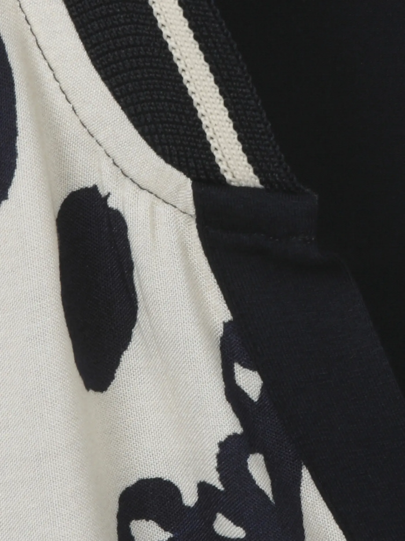 Print Blusenshirt mit einfarbigem Jerseyrücken