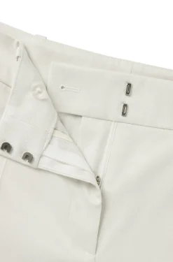 Slim-Fit Hose aus schimmerndem Gewebe