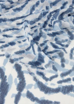 Softer Schal aus feinem Bambus mit Leoparden-Muster