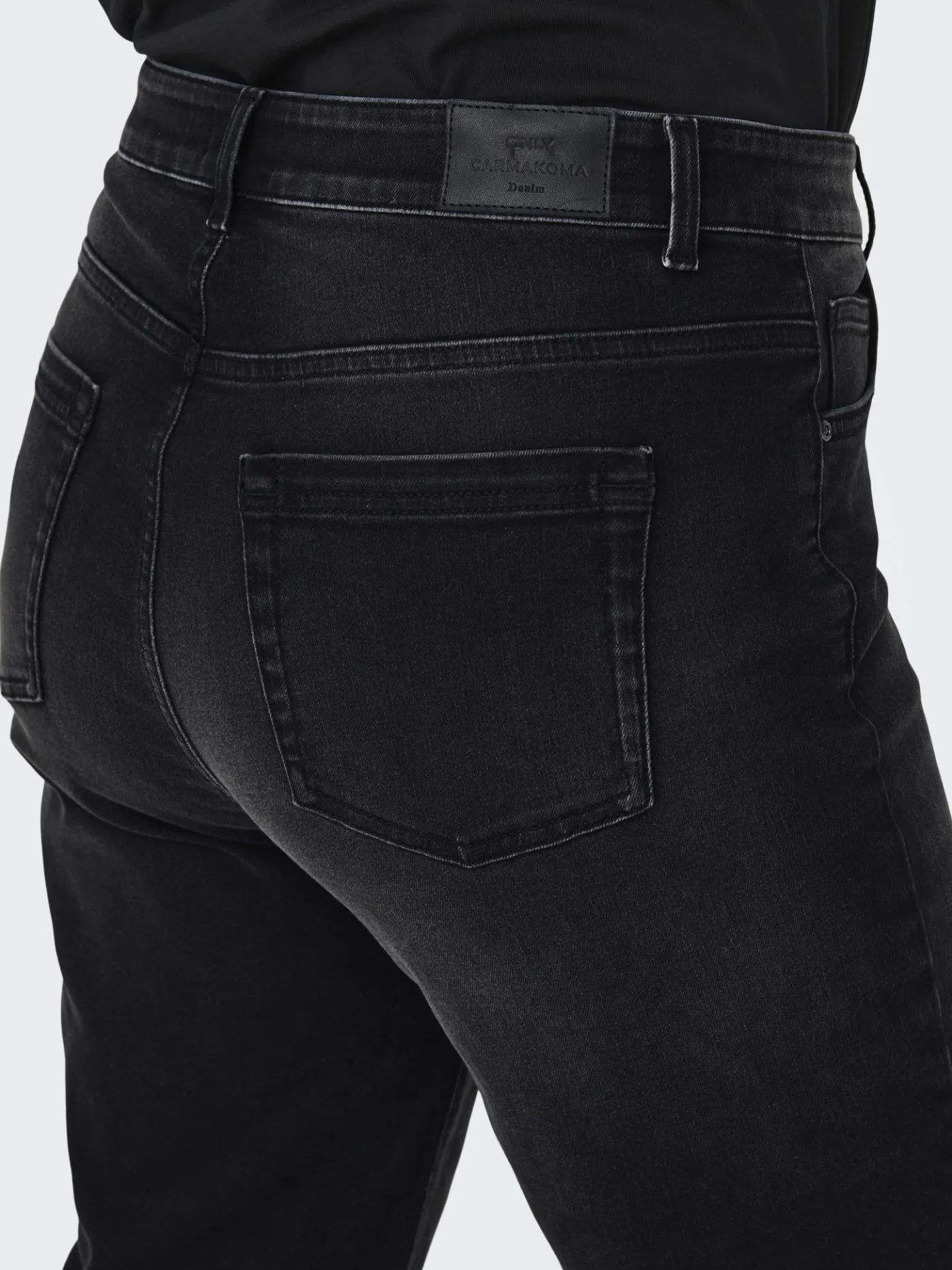 Straight Fit Jeans