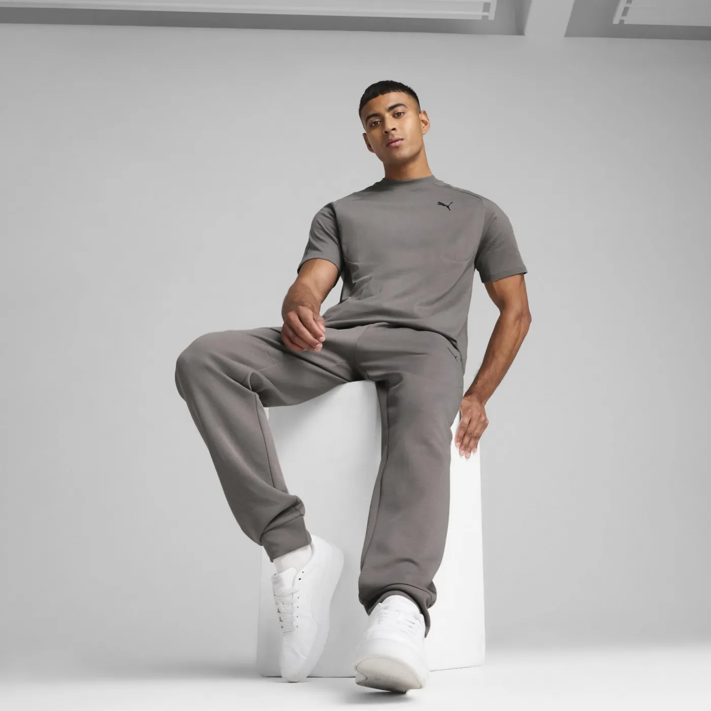 TECH Hose Herren