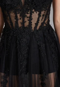 Tüllkleid mit kurzer Jerseyhose