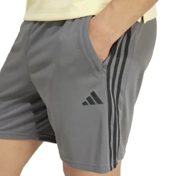 Train Essentials Piqué 3-Streifen Trainingsshorts