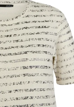 T-Shirt in Streifenoptik