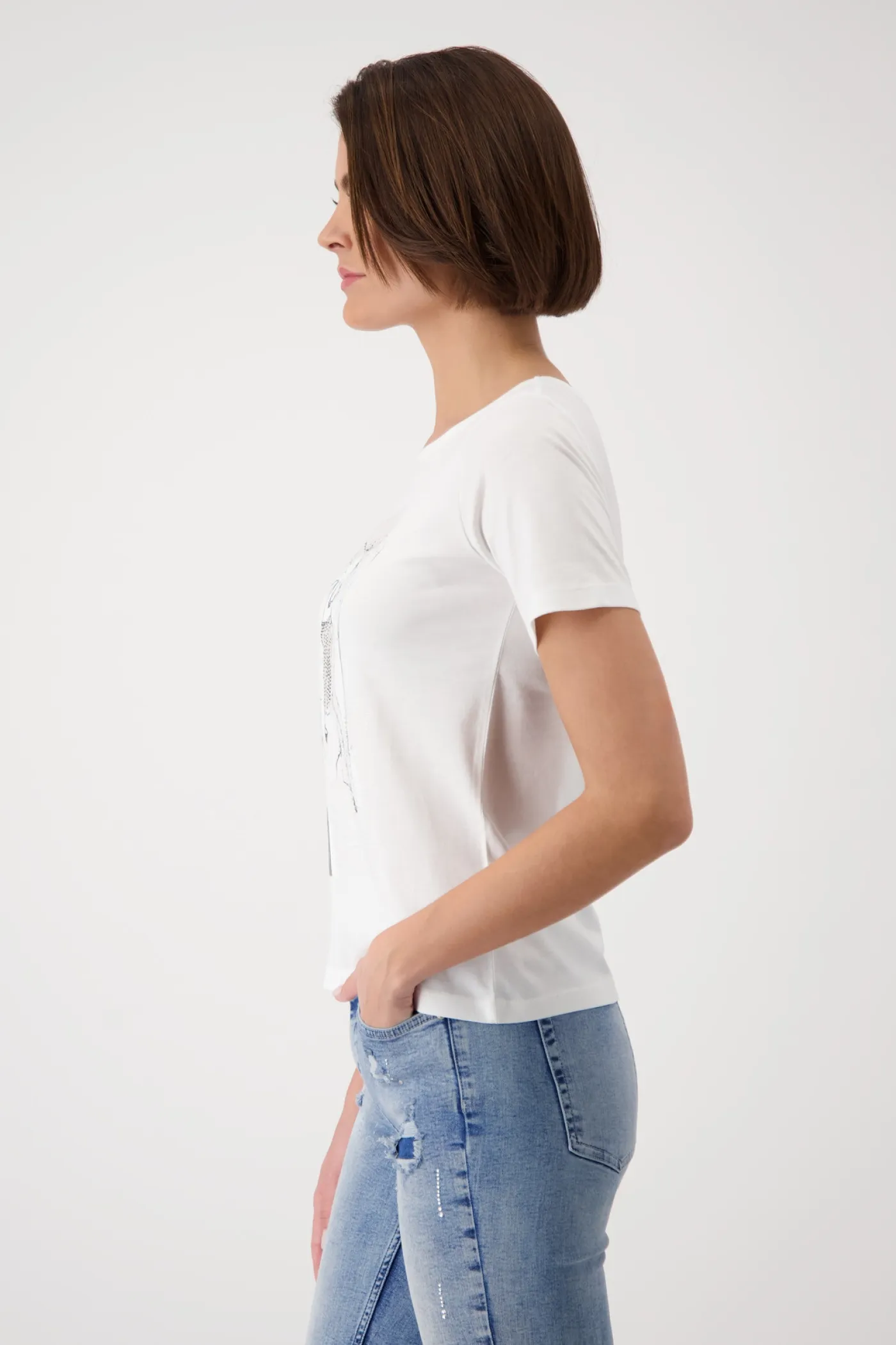 T-Shirt mit gezeichneter Frau