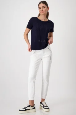 T-Shirt mit Strassschrift