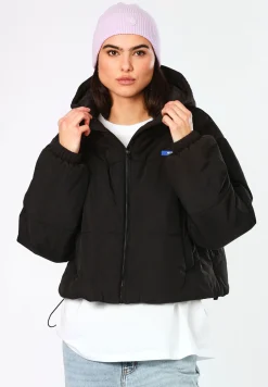 Wasserabweisende, wattierte Jacke mit blauem Logo-Label